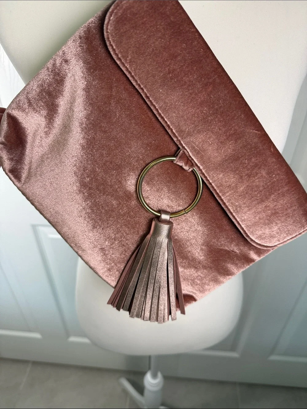 Boho Metallic Pink Clutch Purse Tassel Wristlet Festival Y2K Glam Evening Bag🌸